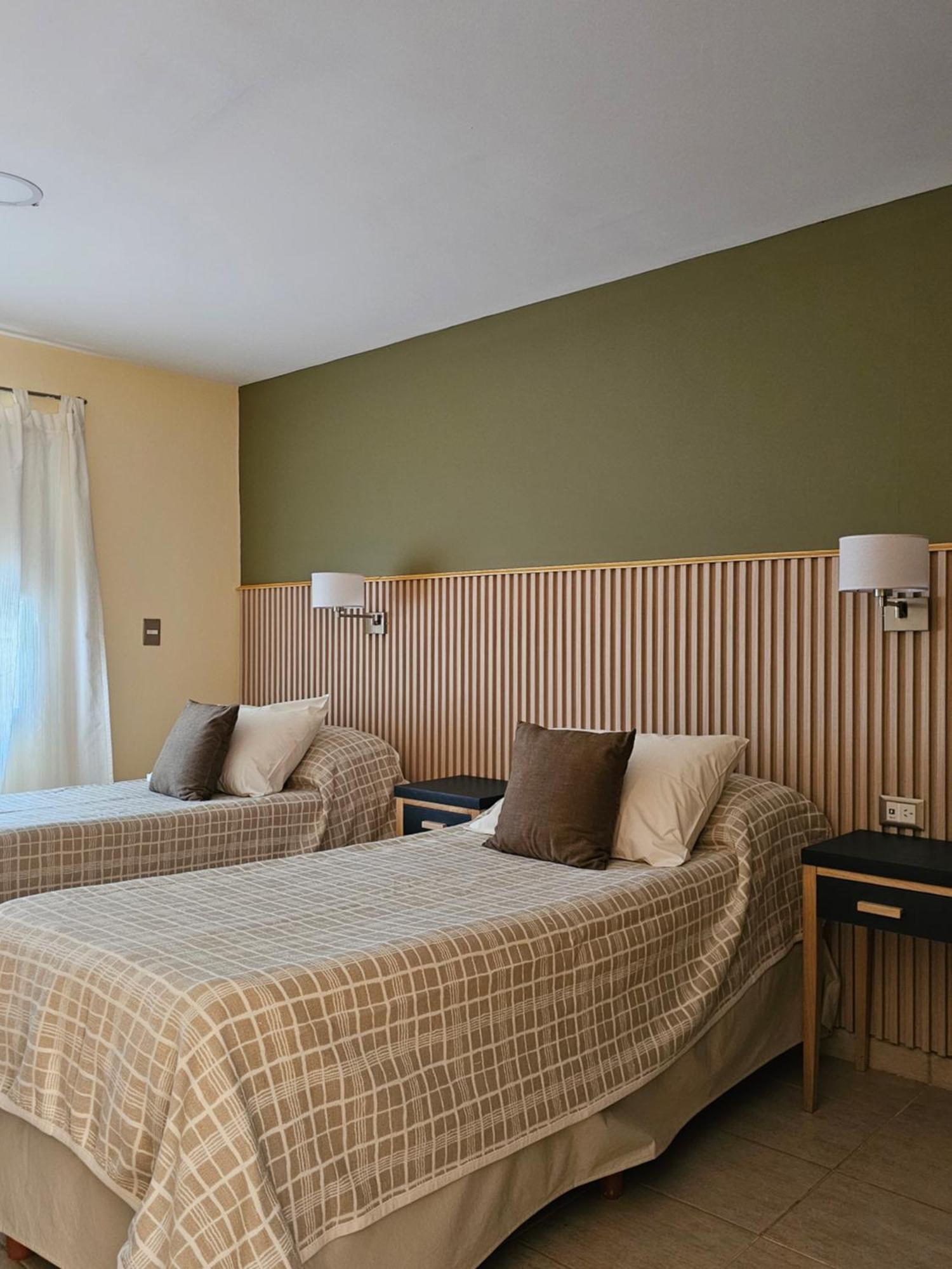 Hotel Lunajuim El Chalten Exteriör bild